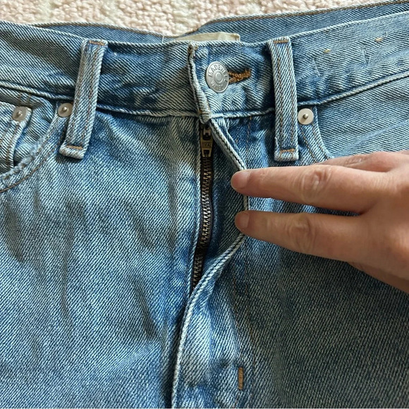 Madewell Mom Jean Short Size 26 Distressed - Picture 11 of 12